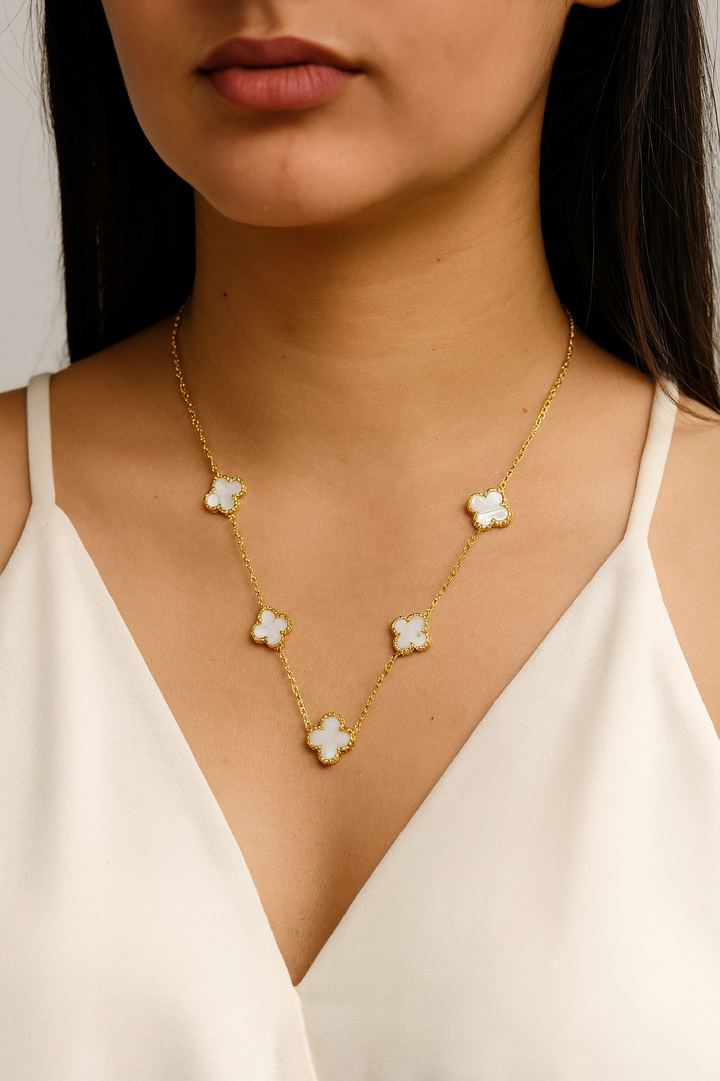 Cadena de acero con tréboles blancos SS316